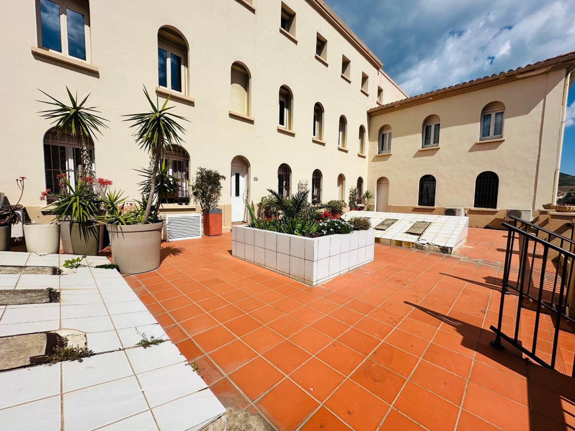Appartement En Duplex 4 Couchages Au Coeur De Port-Vendres, Face A La Place De L'Obelisque - Fr-1-309-337 旺德尔港 外观 照片